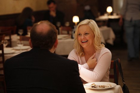 Amy Poehler - Parks and Recreation - Christmas Scandal - Photos