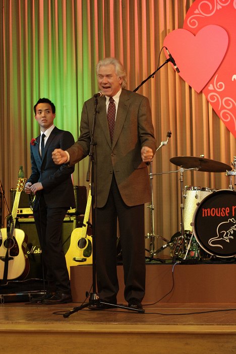 Alan Yang, John Larroquette - Parks and Recreation - Galentine's Day - Photos