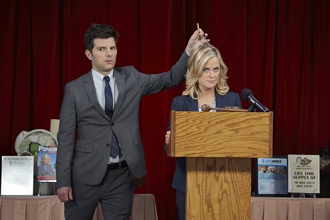 Adam Scott, Amy Poehler - Parks and Recreation - Volltreffer - Filmfotos