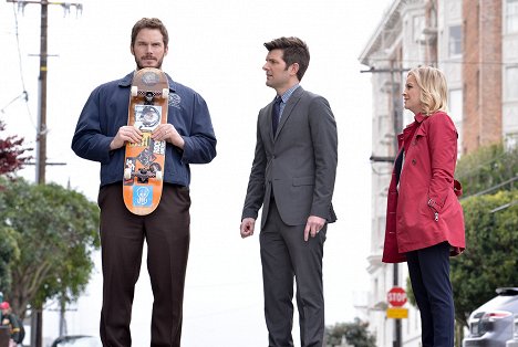 Chris Pratt, Adam Scott, Amy Poehler - Parks and Recreation - Moving Up: Part 1 - Filmfotók