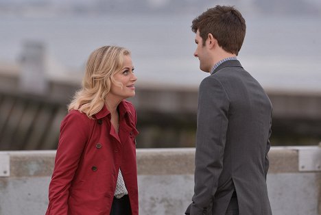 Amy Poehler, Adam Scott - Parks and Recreation - Aufstieg (1) - Filmfotos