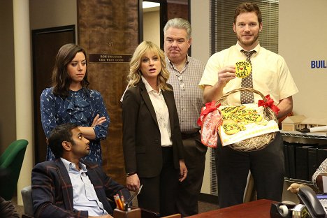 Aubrey Plaza, Aziz Ansari, Amy Poehler, Jim O’Heir, Chris Pratt