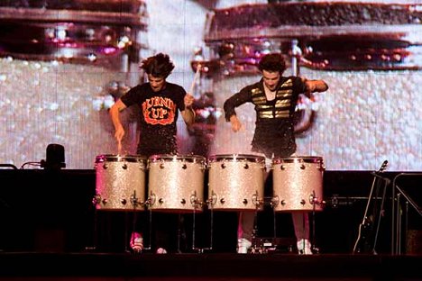 Joe Jonas, Kevin Jonas - Jonas Brothers: The 3D Concert Experience - Van film