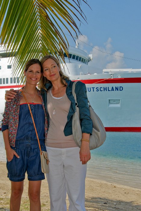 Birthe Wolter, Katja Weitzenböck - Das Traumschiff - Az álomhajó - Panama - Filmfotók