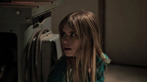 Carlson Young - Sikoly - Filmfotók