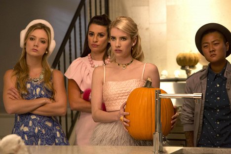 Billie Lourd, Lea Michele, Emma Roberts, Jeanna Han - Scream Queens - Kuvat elokuvasta