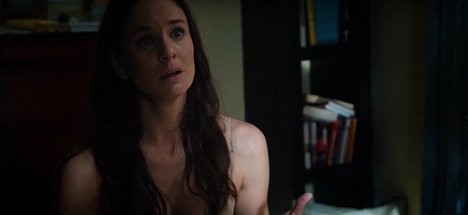 Sarah Wayne Callies - Colony - Do filme