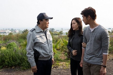 Kwang Jang, Ye-jin Son, Bo-lin Chen - Nabbeunnomeun jookneunda - Van film