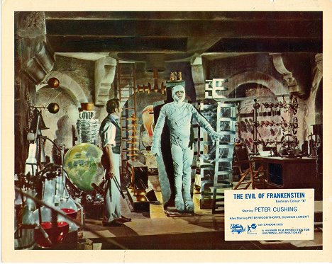 Peter Cushing, Kiwi Kingston - The Evil of Frankenstein - Cartões lobby
