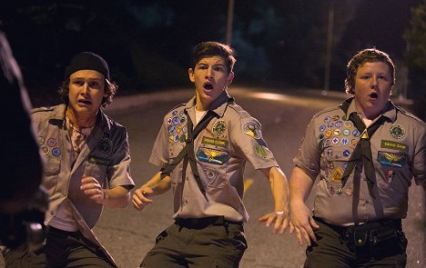 Logan Miller, Tye Sheridan, Joey Morgan - Scouts vs. Zombies - Handbuch zur Zombie-Apokalypse - Filmfotos