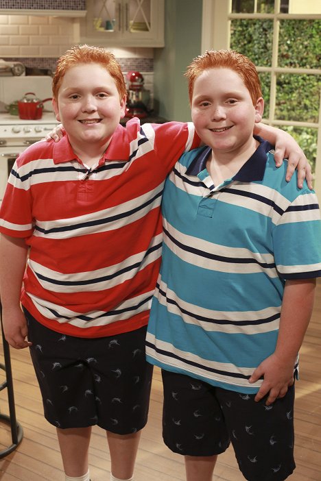 Matthew Royer, Benjamin Royer - Best Friends Whenever - Promokuvat