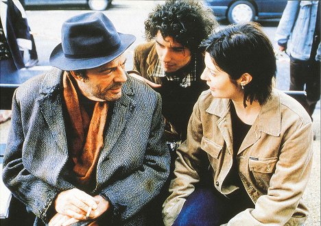 Marcello Mastroianni, Melvil Poupaud, Chiara Mastroianni - Tres vidas y una sola muerte - De la película