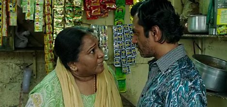 Pratima Kazmi, Nawazuddin Siddiqui - Badlapur - Van film