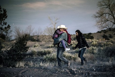 Michael Peña, Eva Longoria - Frontera - Z filmu