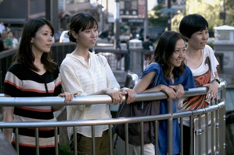 Maiko Mihara, Hazuki Kikuchi, Rira Kawamura, 田中幸恵 - Happy Hour - Z filmu