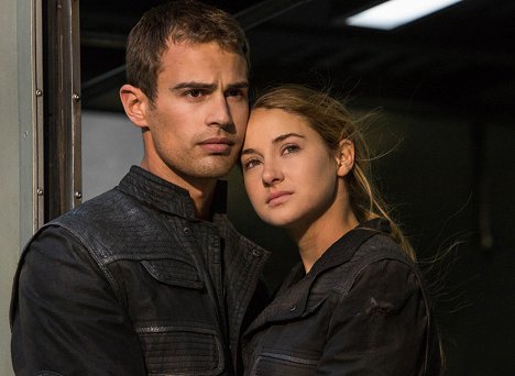 Theo James, Shailene Woodley - Divergencia - Z filmu