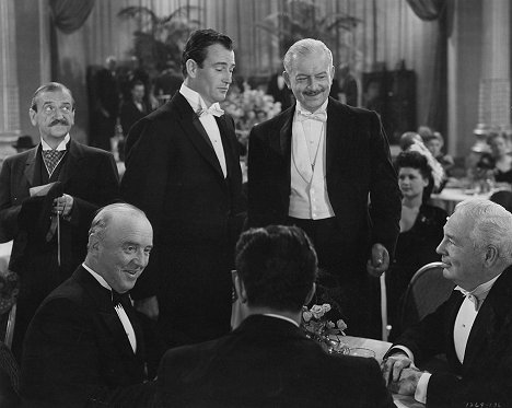William Frawley, John Wayne, Russell Hicks - Äventyr i San Francisko - Kuvat elokuvasta