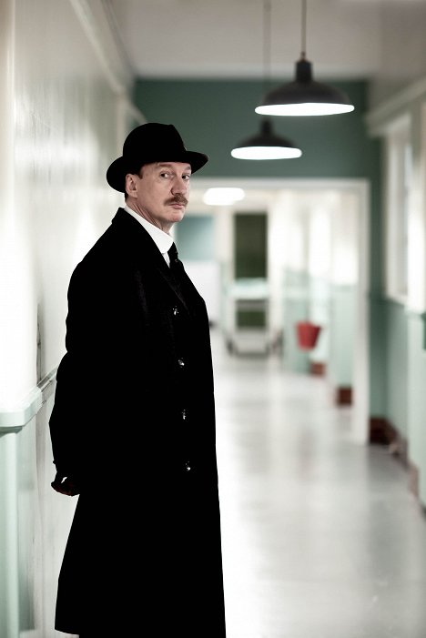 David Thewlis - An Inspector Calls - Promo