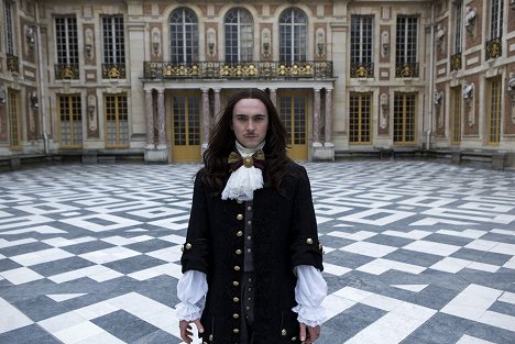 George Blagden - Versailles - Promo