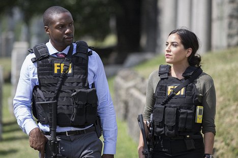 Rob Brown, Audrey Esparza - Blindspot: Mapa zbrodni - Split the Law - Z filmu