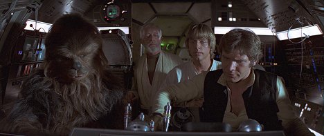 Peter Mayhew, Alec Guinness, Mark Hamill, Harrison Ford - Star Wars: Episode IV - A New Hope - Photos