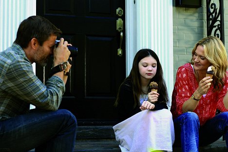 Casper Van Dien, Kennedy Brice, Victoria Pratt - June - Kuvat elokuvasta