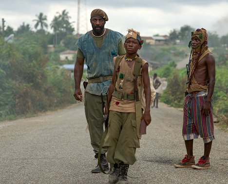 Idris Elba, Abraham Attah - Hontalan fenevadak - Filmfotók