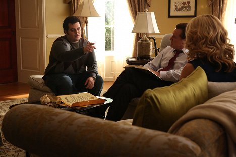 Josh Gad, Bill Pullman - 1600 Penn - Photos