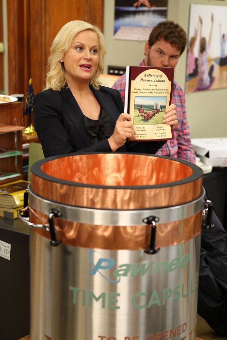 Amy Poehler, Chris Pratt - Parks and Recreation - Time Capsule - Photos