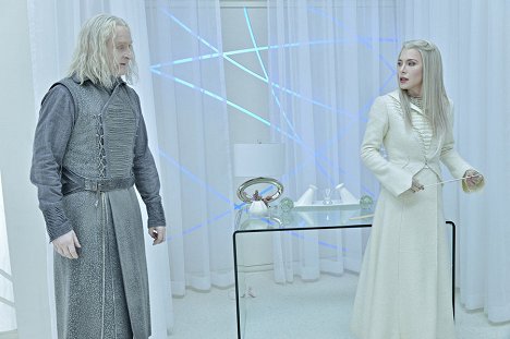 Tony Curran, Jaime Murray - Defiance - History Rhymes - Z filmu