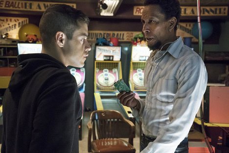 Rami Malek, Ron Cephas Jones - Mr. Robot - eps1.3_da3m0ns.mp4 - Filmfotos