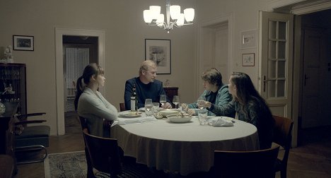 Jenovéfa Boková, Martin Pechlát, Daniel Kadlec - Family Film - Photos