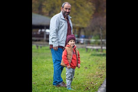 Hilmi Sözer - Hördur - Zwischen den Welten - Van de set