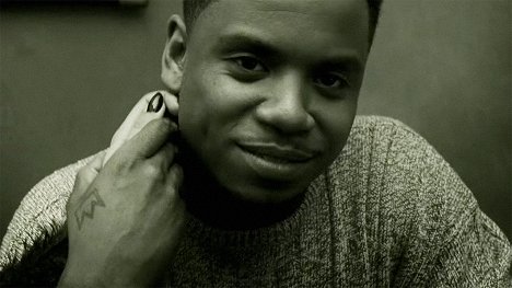 Tristan Mack Wilds - Adele - Hello - De la película