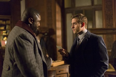 Nonso Anozie, Oliver Jackson-Cohen - Dracula - A Whiff of Sulfur - Photos