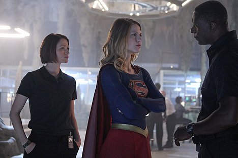 Chyler Leigh, Melissa Benoist, David Harewood - Supergirl - Pilot - Photos
