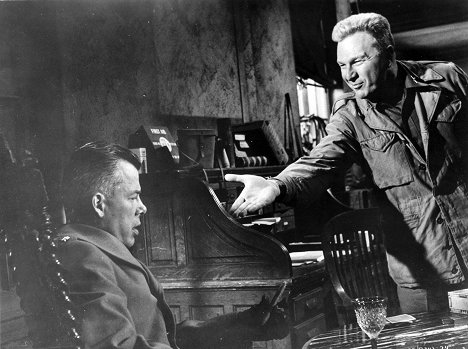 Lee Marvin, Eddie Albert