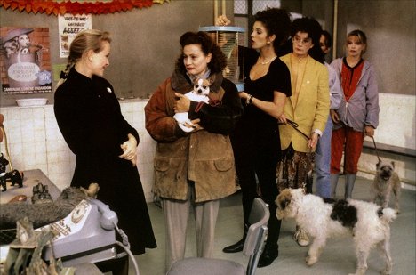 Catherine Arditi, Nadia Fares, Françoise Christophe, Françoise Dorner, Dominique Lavanant - Les Amies de ma femme - Kuvat elokuvasta