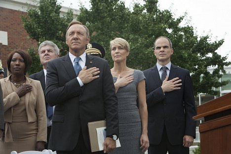 Kevin Spacey, Robin Wright, Michael Kelly - House of Cards - Les Copains d'avant - Film