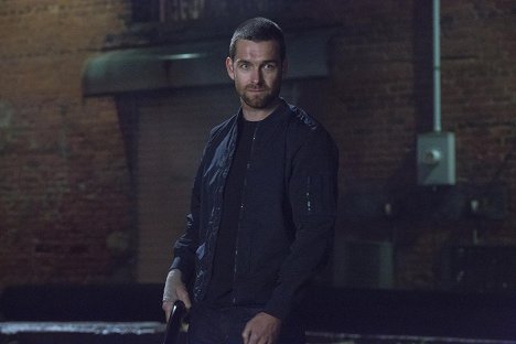 Antony Starr - Banshee - Small Town. Big Secrets. - The Fire Trials - Photos