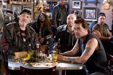 M.C. Gainey, Kevin Durand, Ray Liotta