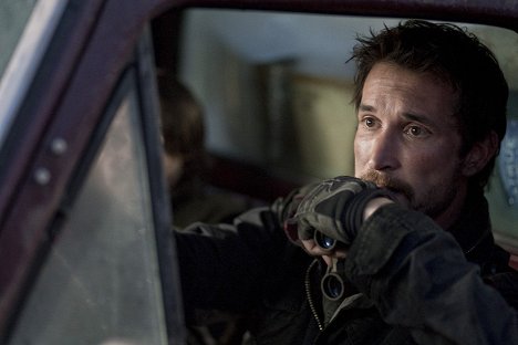 Noah Wyle - Falling Skies - Live and Learn - Do filme