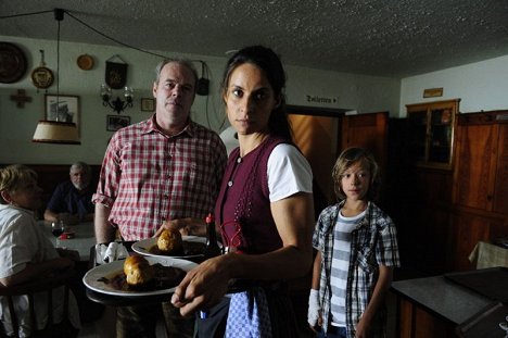 Liane Forestieri, Jona Ruggaber - Schandmal - Der Tote im Berg - Filmfotók