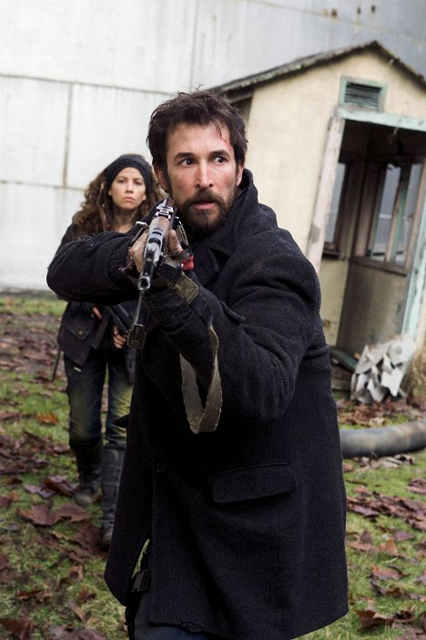 Noah Wyle - Falling Skies - Love and Other Acts of Courage - Photos