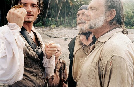 Orlando Bloom, David Bailie, Kevin McNally - Piratas del Caribe: El cofre del hombre muerto - De la película