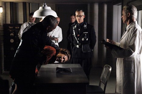 Dichen Lachman - Agenti S.H.I.E.L.D. - To, co chceme pohřbít - Z filmu