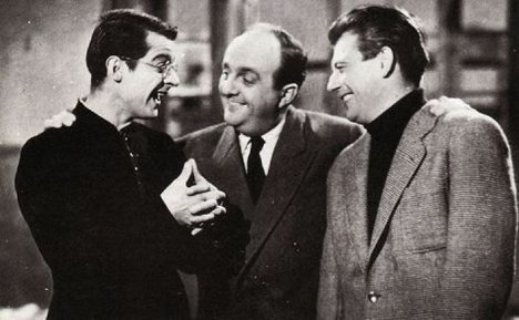 Serge Reggiani, Bernard Blier, François Périer - Les Anciens de Saint-Loup - Z filmu