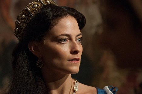Lara Pulver | ČSFD.cz