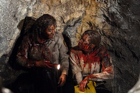 Jessika Williams, Shauna Macdonald - A barlang 2. - Filmfotók