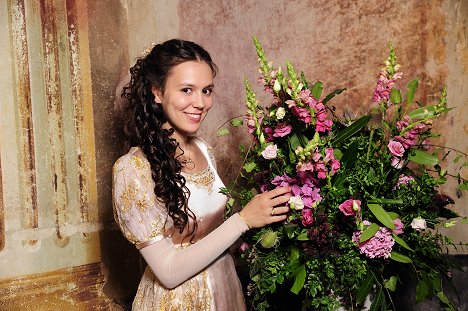 Eliška Jansová - The Midsummer Wreath - Promo
